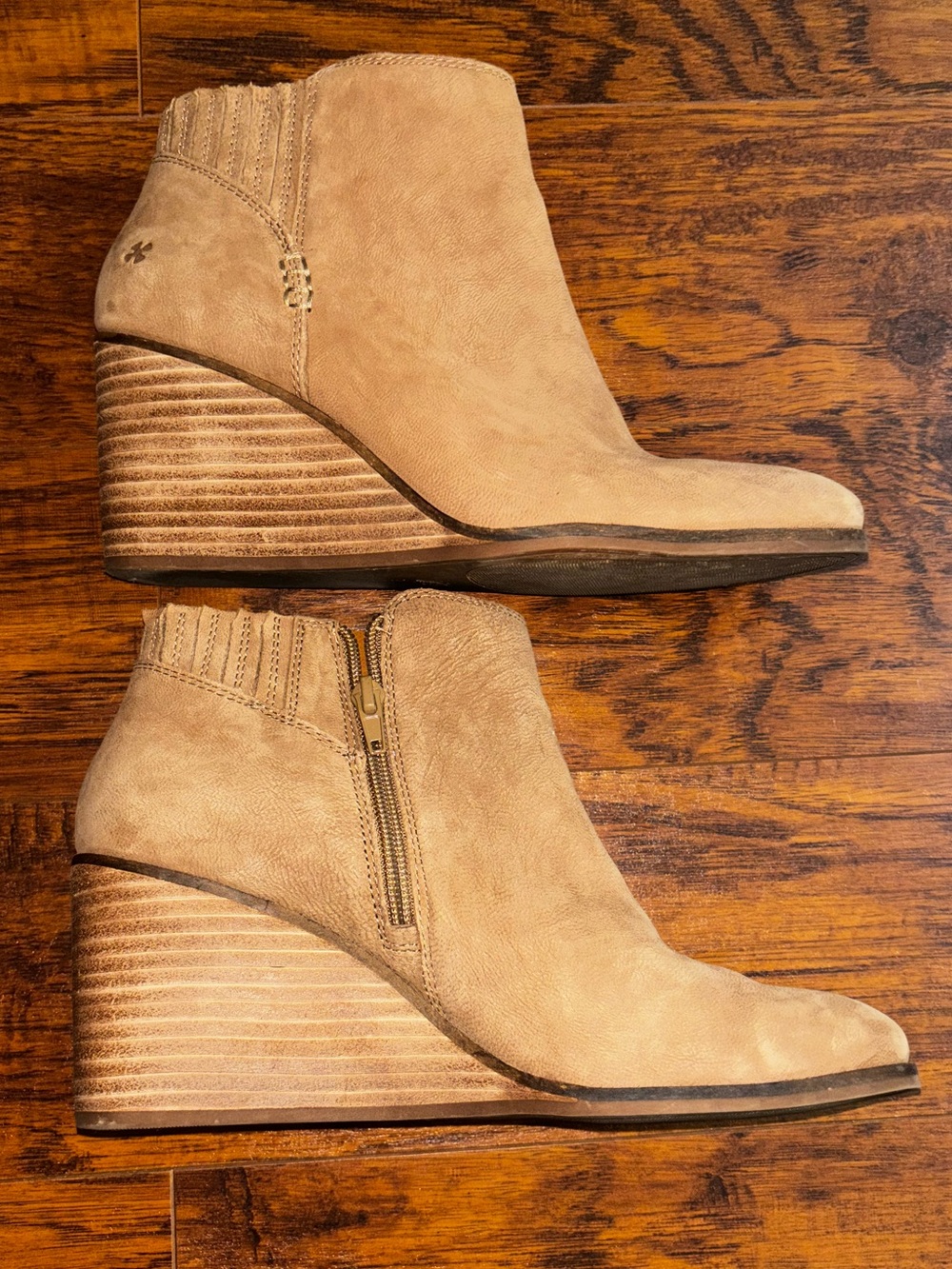 Lucky Brand Zorla Wedged Boots 4-inch Tan Suede Brown Leather Ankle Booties